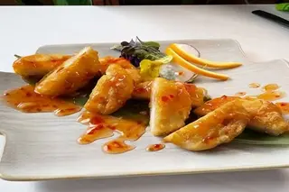 Raíz de Lotus Relleno De Pollo y Gambas