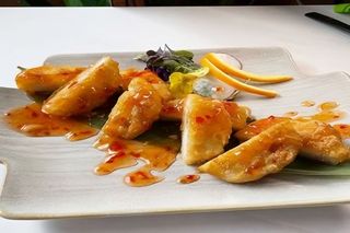 Raíz de Lotus Relleno De Pollo y Gambas