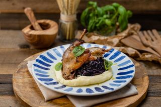 Pulpe de rață rumenite la cuptor