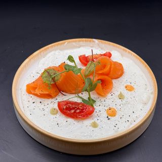 503.SALMON STRACCIATELLE