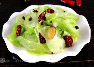Lotus cu urechi de lemn