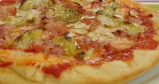 Cotto e carciofi