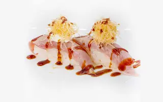 647 Nigiri maguro flambe