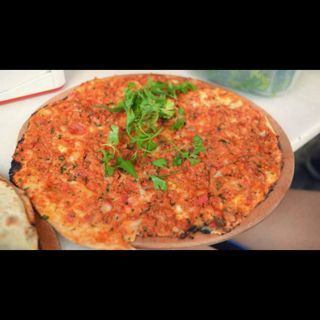 37. Lahmacun Al Horno