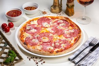 Pizza Salami e Gorgonzola