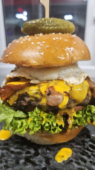 Cartel burger