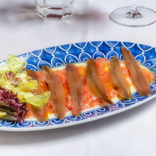 Anchoas del Cantábrico 00 con tomate de temporada