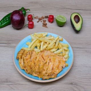 Pechuga De Pollo A La Plancha Con Patatas Fritas