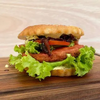 Fit vege burger + krompir + Coca-Cola