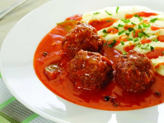 Chifteluțe marinate cu piure