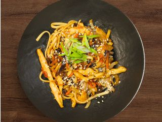 Лапша з куркою (330g)