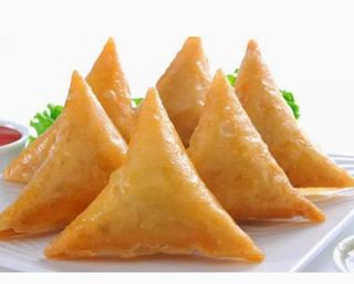 Beef Samosa 2pcs