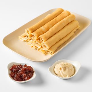 Palačinke s bijelom Lino Ladom i jagodom