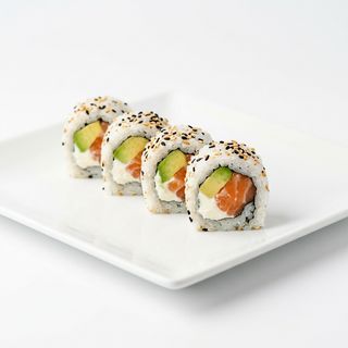 90.Uramaki De Salmón Con Aguacate Y Queso (8 Pzas.)