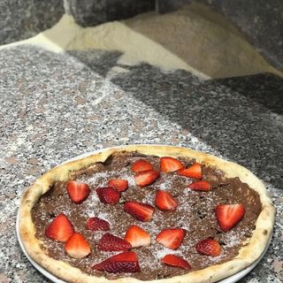 Pizza Nutella y Fresa