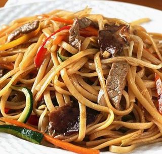 29. Tallarines Con Ternera