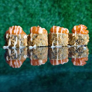 Hosomaki fritti sake spicy