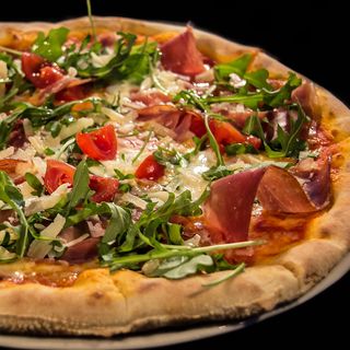 Pizza Estate