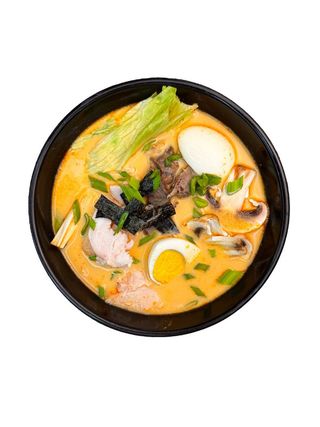 Рамен сливочный ассорти (800мл)