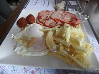Huevos Rotos Bodegón