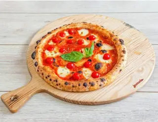 Pizza caprsea (31m)