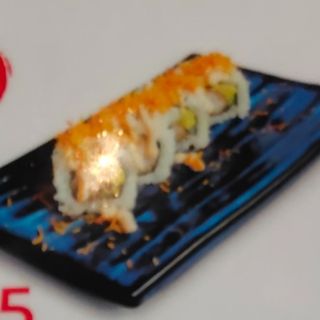 105.Uramaki De Langostino Frito Con Aguacate Y Queso (8 Uds.)