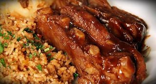 Costillar con Chaufa