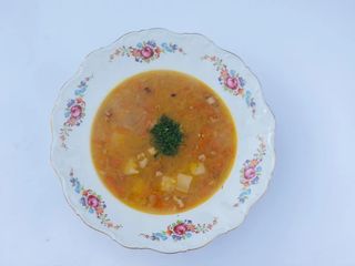 Supă de mazăre cu afumături