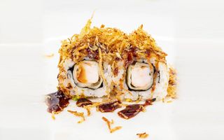 721 Uramaki ebiten plus tempura di gamberi con fili di patate