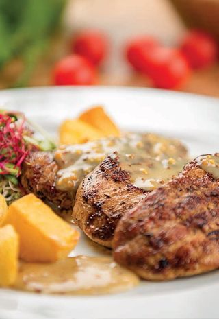 Polędwiczki wieprzowe z sosem musztardowo-miodowym Bon file s med i gorczyca