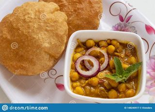 chana masala com puri