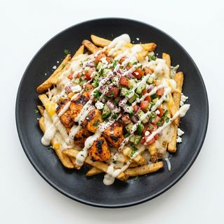 Sis Tavuk Loaded Fries