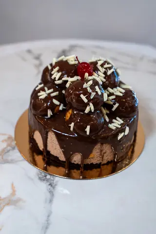 Tort Profiterol 1 kg