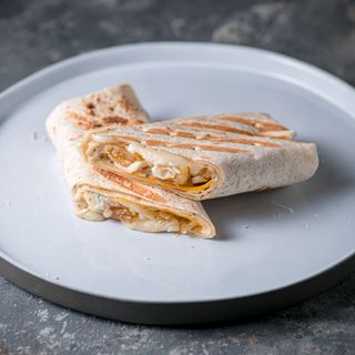 Рол 4 сири (240г)