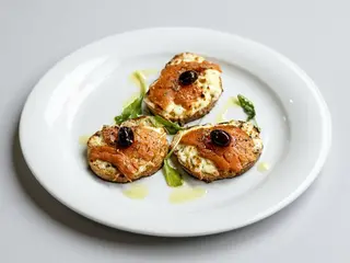 Crostini al Salmone