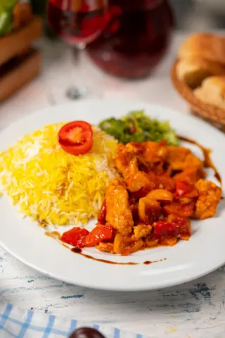 Pileći karahi i garlic riža