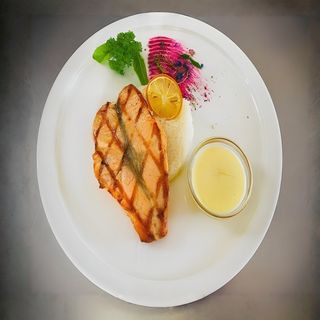 Филе семги с рисом