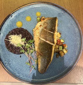 Филе от лаврак