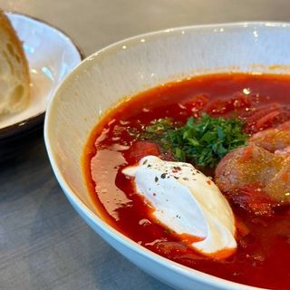 Борщ український зі свиним ошийком