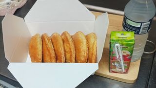 Empanadas (6 Uds.) + 2 Zumos O Aguas