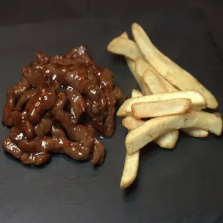 Ternera con Patatas Fritas