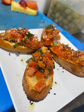 Bruschetta De tomate
