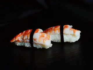 Nigiri z krewetkami (2 szt) (80g)