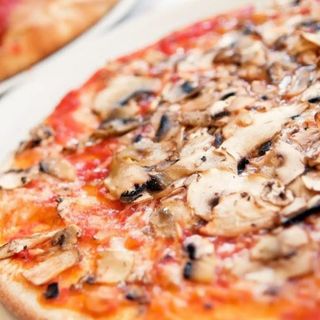 Pizza funghi