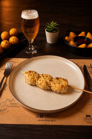 Espeto de Pão de Alho