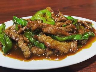 Ternera con pimiento en salsa de ostras