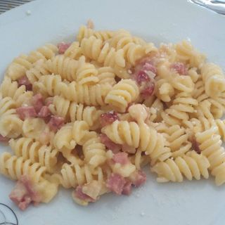 Massa Espiral Fusilli Bacon e Queijo
