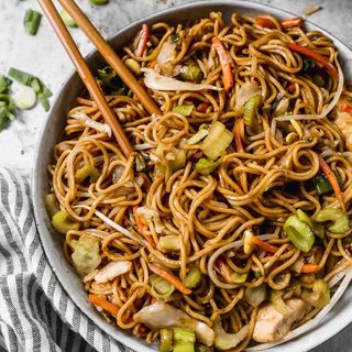 Chow mein con gamba 