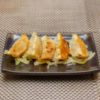 14) Gyozas