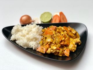 Thai Yellow Curry Rice Box 400 g